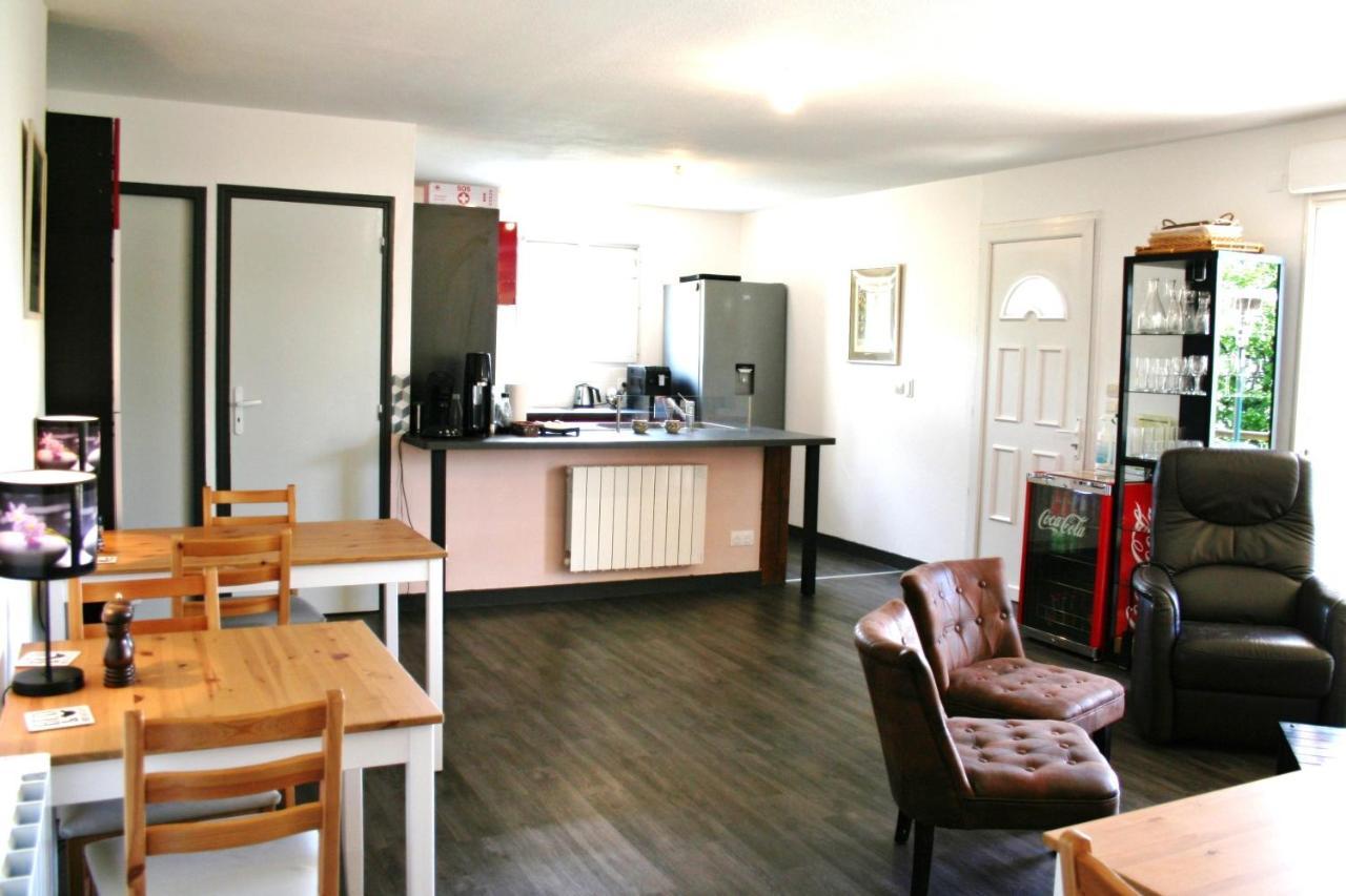 BonAbri Vacances - Chambres d'hôtes Chazelles  Exterior foto