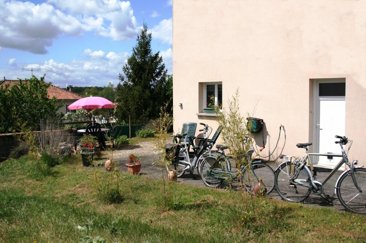 BonAbri Vacances - Chambres d'hôtes Chazelles  Exterior foto