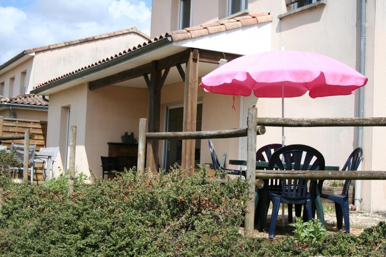 BonAbri Vacances - Chambres d'hôtes Chazelles  Exterior foto