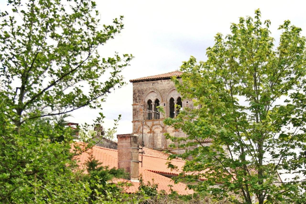 BonAbri Vacances - Chambres d'hôtes Chazelles  Exterior foto