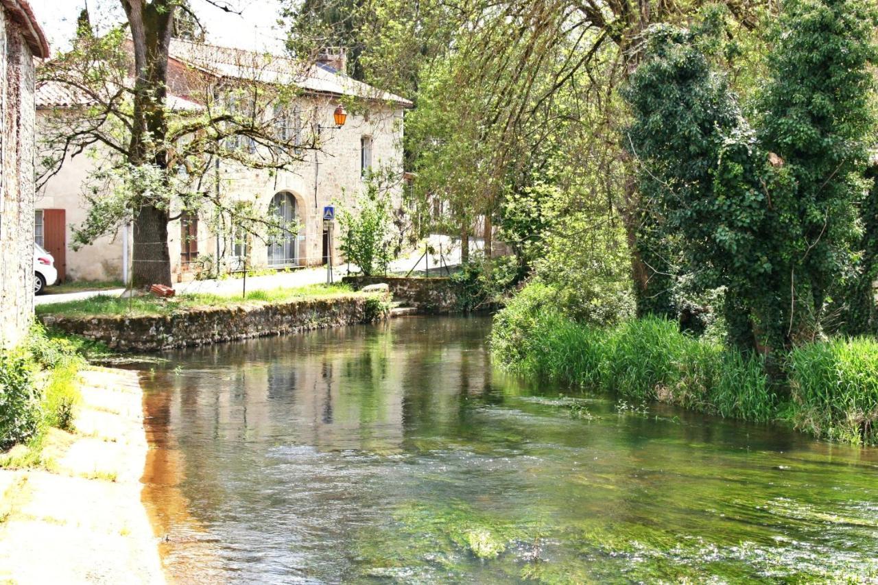 BonAbri Vacances - Chambres d'hôtes Chazelles  Exterior foto